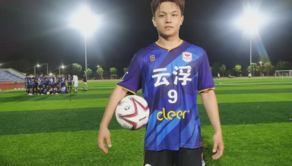 九游官网app下载-从校园到粤超赛场 叶俊豪踏绿茵逐荣光
